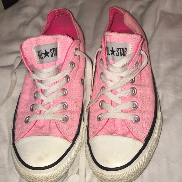 Converse Shoes - Pink converse size 8